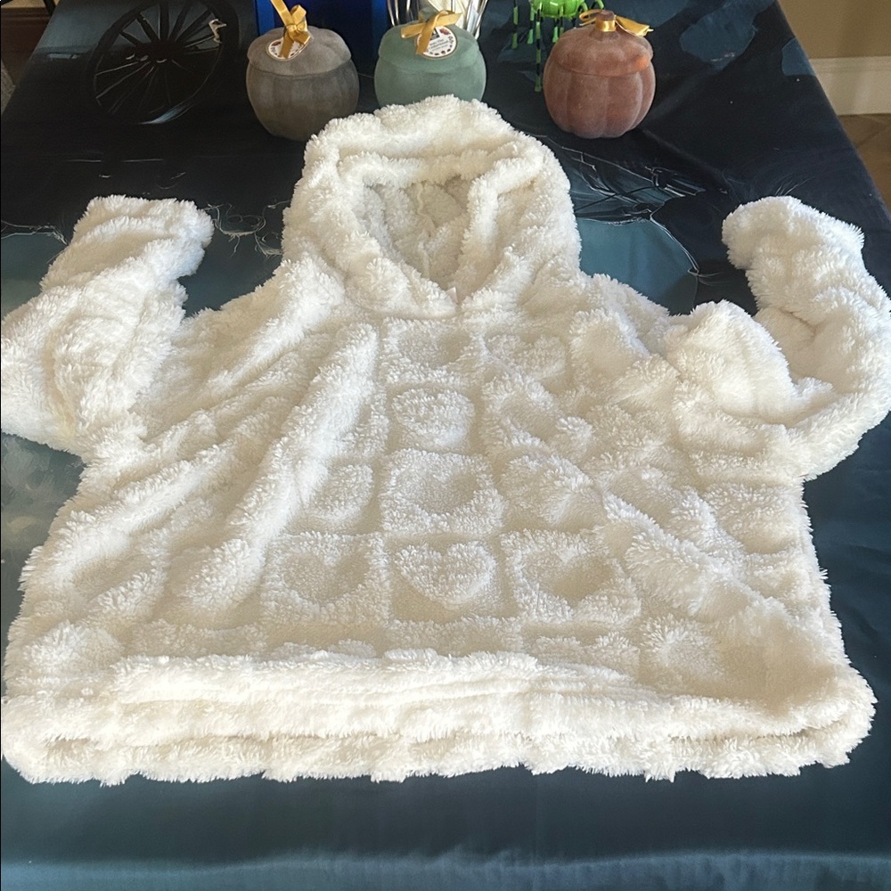 Cozy Sherpa Hoodie Pullover - White